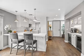 Photo #6: 6987046 Listing 