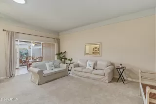 Photo #2: 6987055 Listing 