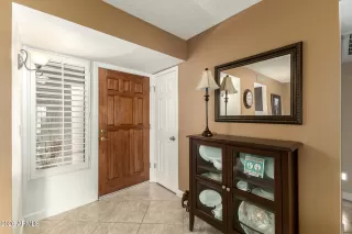 Photo #5: 6987121 Listing