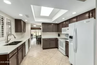 Photo #6: 6987121 Listing