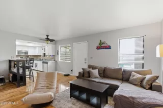 Photo #2: 6987193 Listing 