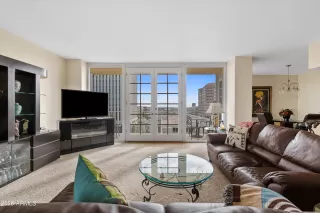 Photo #1: 6987211 Listing