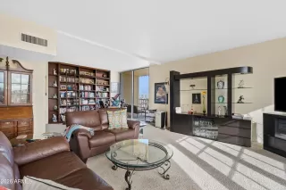 Photo #3: 6987211 Listing