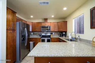 Photo #2: 6987320 Listing