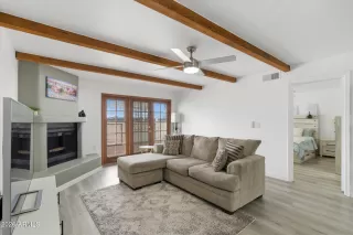 Photo #2: 6987326 Listing