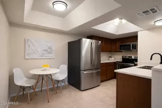 Photo #3: 6987359 Listing 