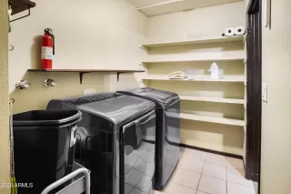 Photo #5: 6987391 Listing