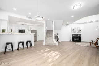 Photo #1: 6987453 Listing 