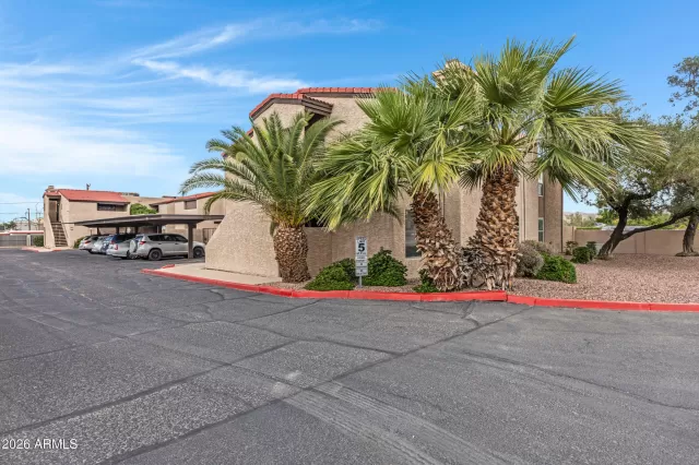 MLS: 6987493 Condo For Sale