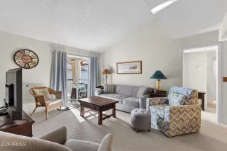 Photo #5: 6987550 Listing