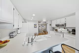 Photo #2: 6987604 Listing 