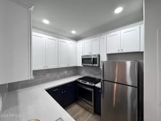 Photo #2: 6987631 Listing 