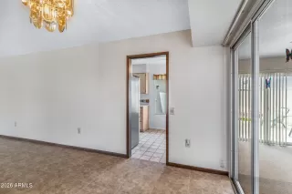 Photo #5: 6987650 Listing 