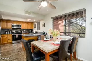 Photo #3: 6987735 Listing