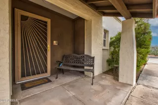 Photo #2: 6987736 Listing