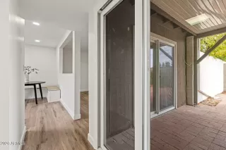 Photo #3: 6987736 Listing