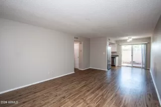 Photo #4: 6987916 Listing 