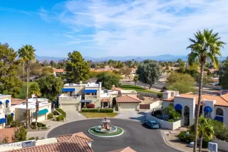 Photo #5: 6987923 Listing