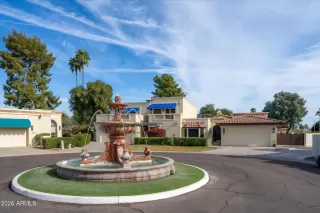 Photo #6: 6987923 Listing