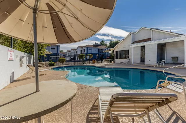 MLS: 6988046 Condo For Sale