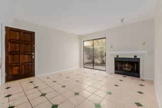 Photo #4: 6988047 Listing