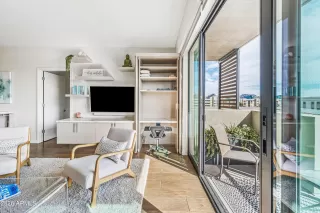 Photo #6: 6988141 Listing 