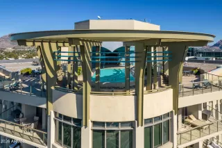 Photo #1: 6988159 Listing 