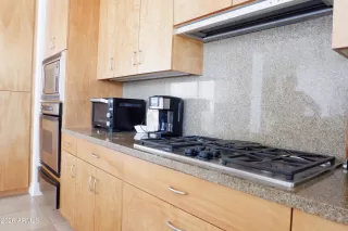 Photo #5: 6988159 Listing 