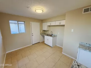 Photo #5: 6988233 Listing 