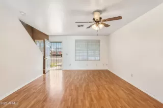 Photo #5: 6988275 Listing 