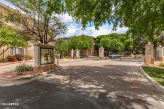 Photo #3: 6988329 Listing