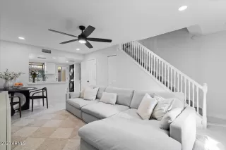 Photo #3: 6988523 Listing 