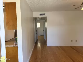 Photo #6: 6988591 Listing