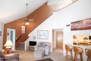 Photo #2: 6988691 Listing