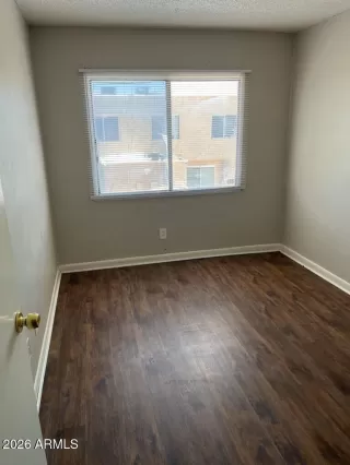 Photo #5: 6988725 Listing