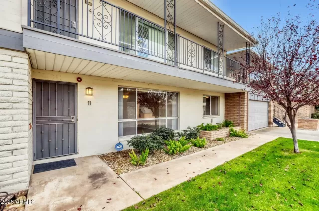 MLS: 6988951 Condo For Sale