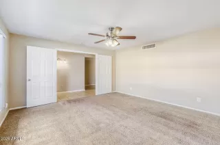 Photo #5: 6988951 Listing