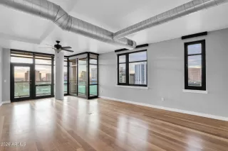 Photo #2: 6988980 Listing 