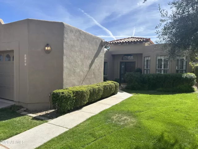 MLS: 6989072 Condo For Sale