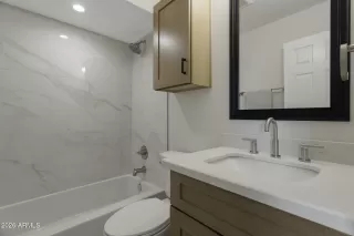 Photo #6: 6989072 Listing 