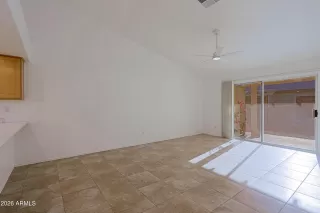 Photo #6: 6989076 Listing 