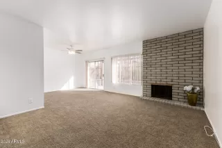 Photo #4: 6989302 Listing