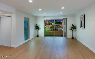 Photo #1: 6989365 Listing 