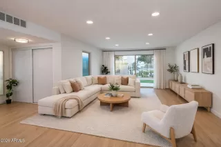 Photo #2: 6989365 Listing 