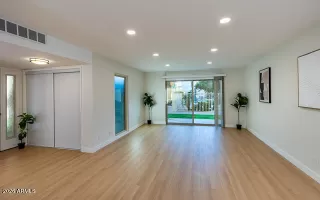 Photo #3: 6989365 Listing 