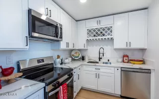 Photo #6: 6989365 Listing 