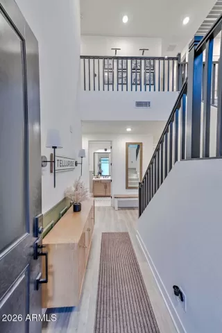 Photo #2: 6989376 Listing