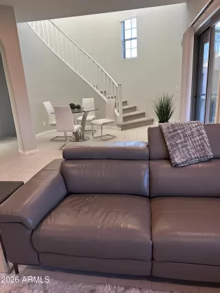 Photo #6: 6989608 Listing