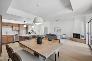 Photo #6: 6989695 Listing 