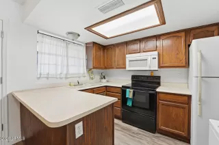 Photo #5: 6989774 Listing